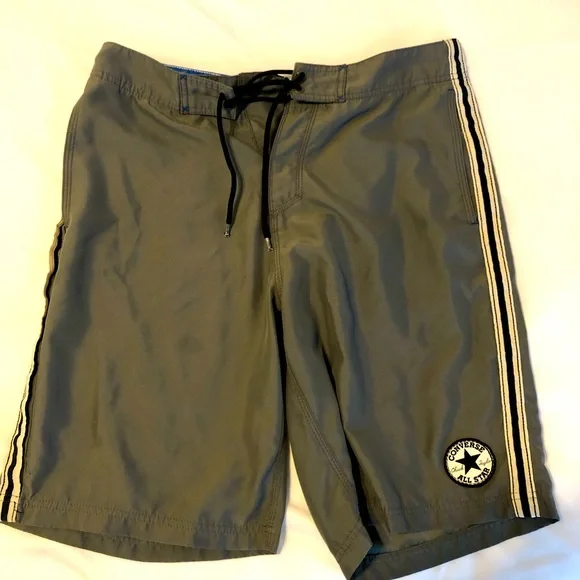 Converse Chuck Taylor All Star Board Shorts mens size 32 Waist - Picture 1 of 4